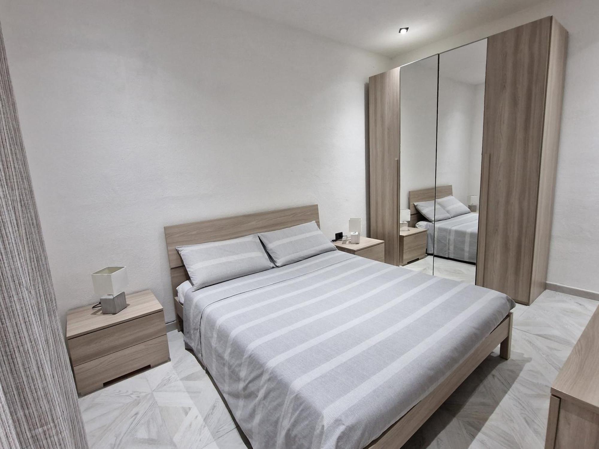 La Maddalena Holiday Home Bagian luar foto