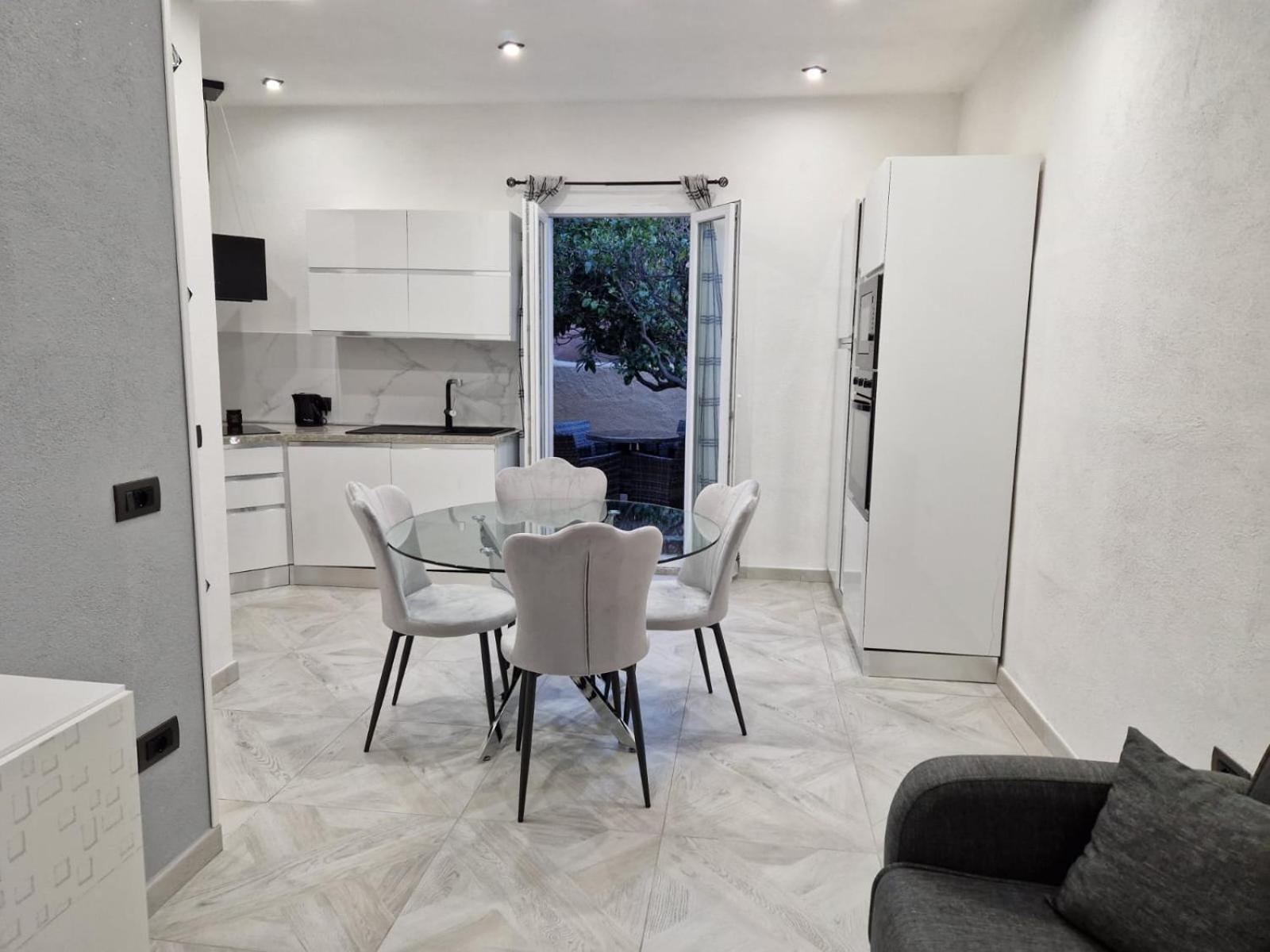 La Maddalena Holiday Home Bagian luar foto